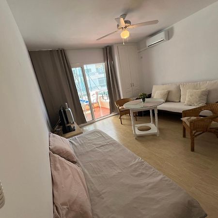 Magnifico Apartamento En La Carihuela, Torremolino Torremolinos Bagian luar foto